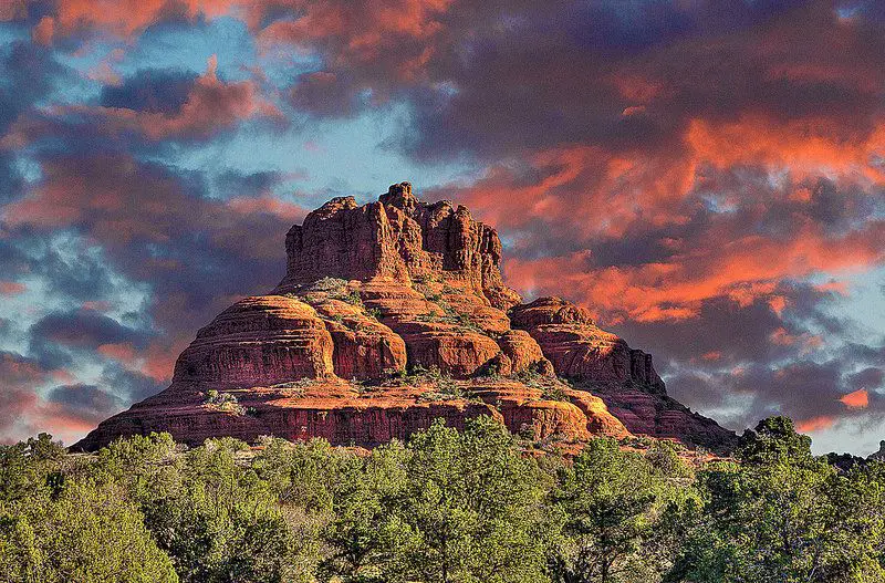 The Top Things to do in Phoenix Arizona A RAI OF LIGHT