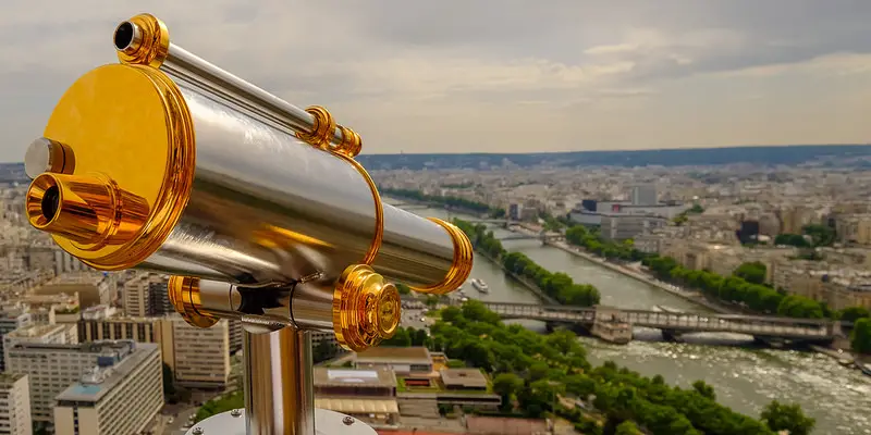 Travel Paris best unknown secret views hidden gems