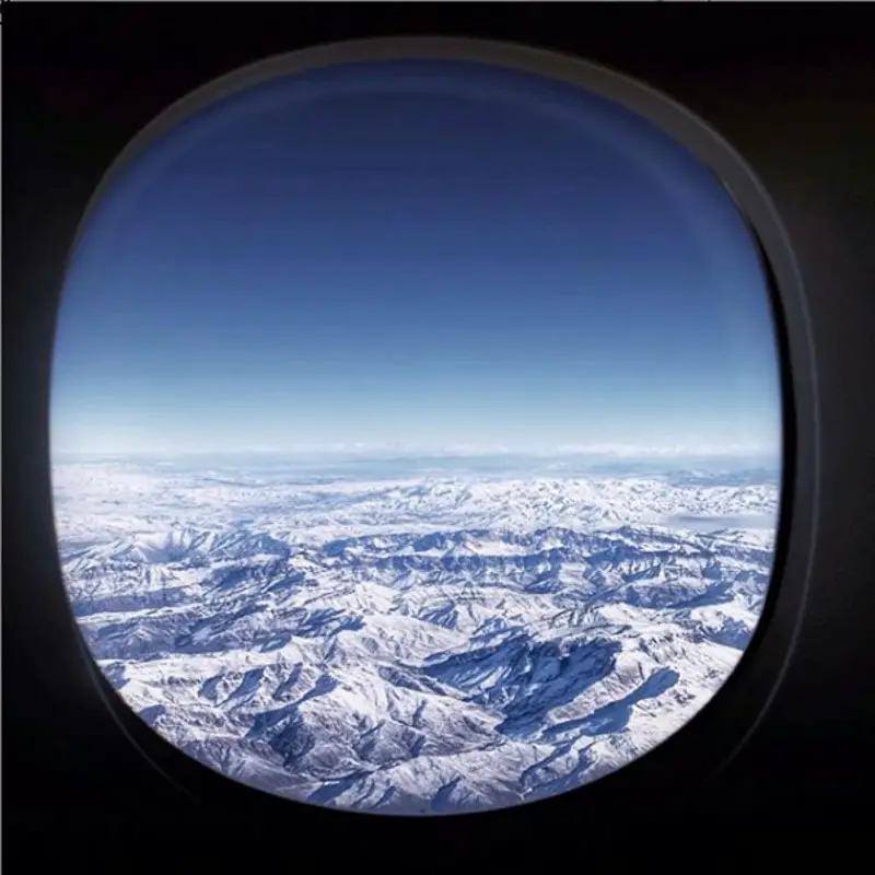 13 things not to do on an airplane