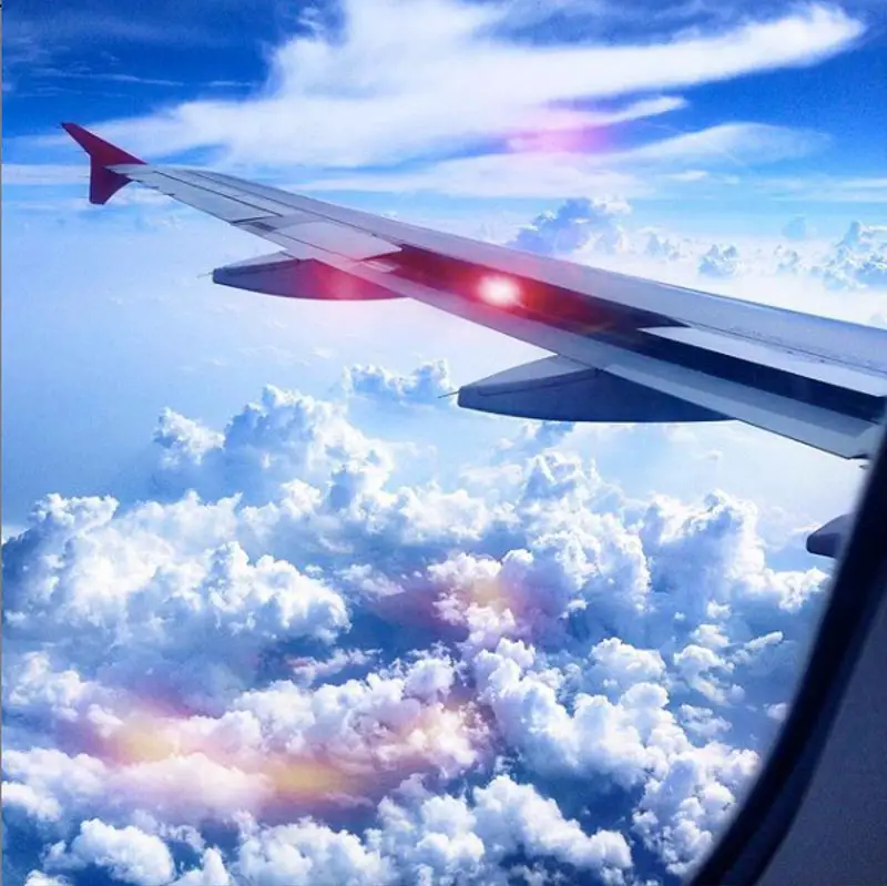 13 things not to do on an airplane