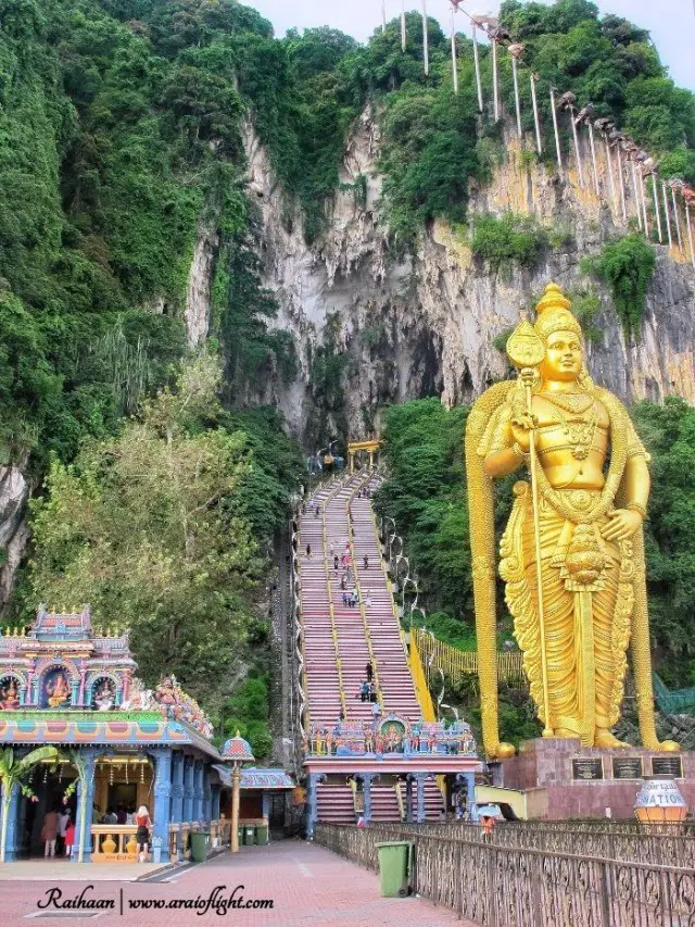 BATU CAVES Kuala Lumpur Visitors Guide 2024 + [Top FAQs]