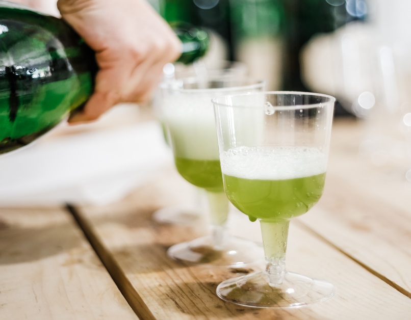 Green Rum Ròm Bèrdè Curacao weird drink