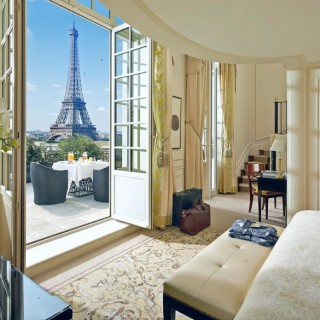 Shangri La Paris view Eiffel tower hotel