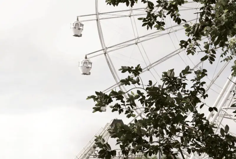 Sky Ranch Ferris Wheel Tagaytay tourist spot