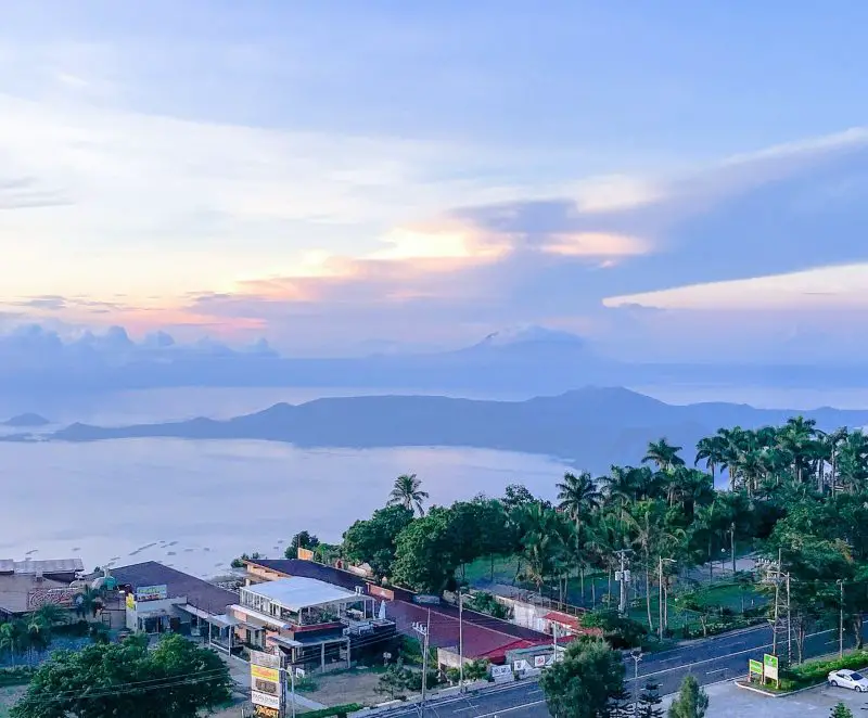 taal volcano lake tagaytay tourist spots