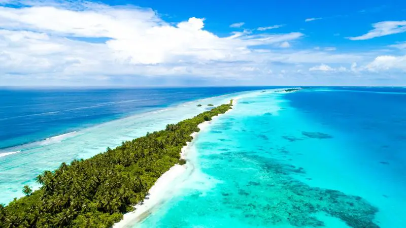 Best islands to visit Maldives cheap tropical vacations