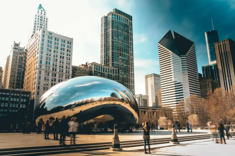 Walk through Millenium Park and Cloud Gate. Things to do in Chicago travel tips 