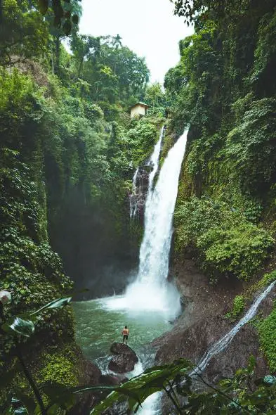 Green tourism responsible respect environment