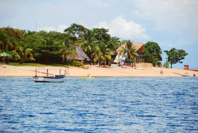 Lake Malawi safe African countries