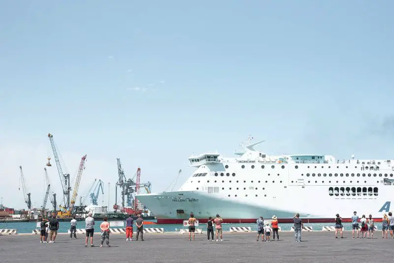 Ferry greek island hopping