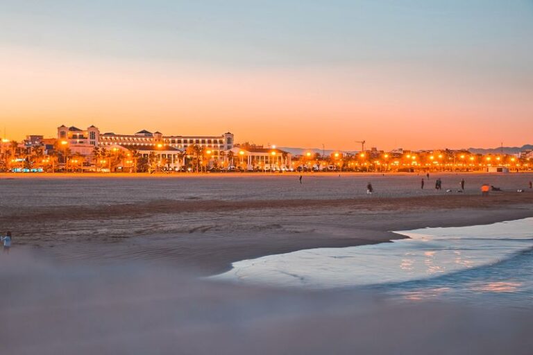 Nightlife in Spain >> The Best Party Cities in Spain for Buzzing ...