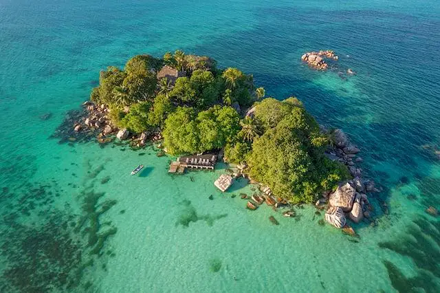 islands off the coast of africa seychelles