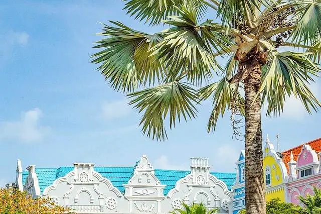 Coloful fun places in Aruba things to do