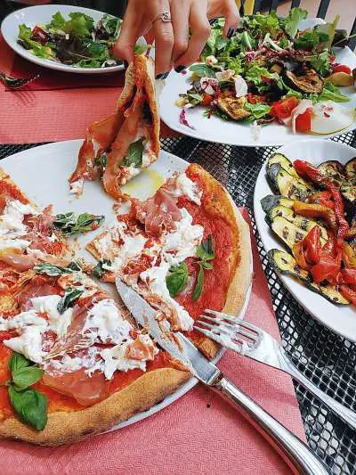 Experience eating Italian food bucket list Italy