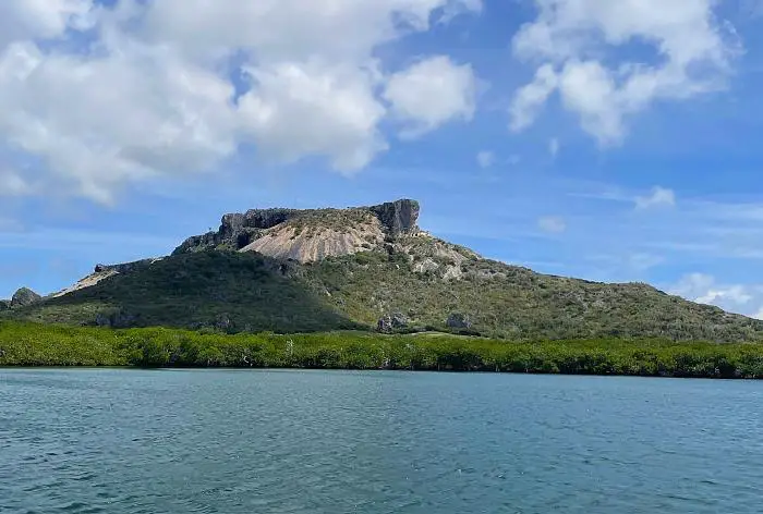 HIKE UP THE TAFELBERG Curacao Caribbean things to do