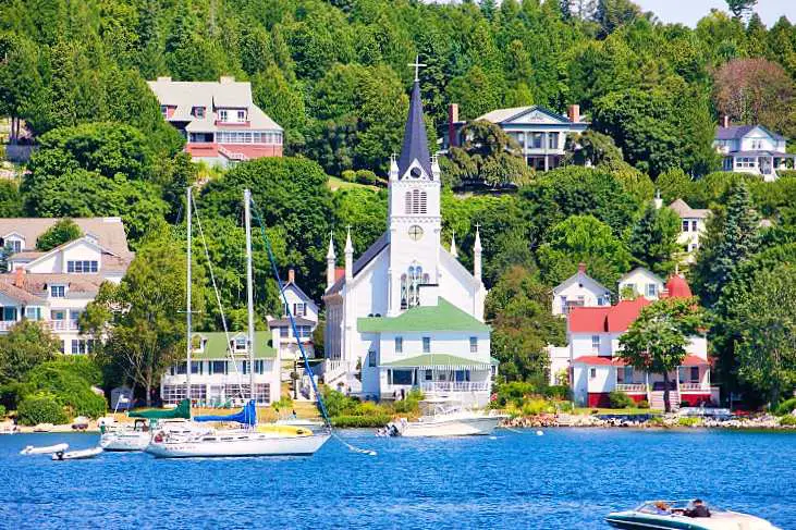Mackinac Island Michigan romantic getaways midwest