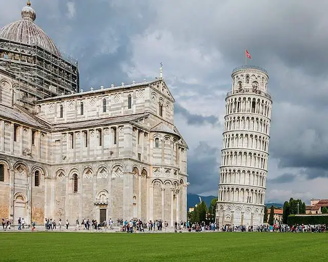 Visit the leaning tower of Pisa