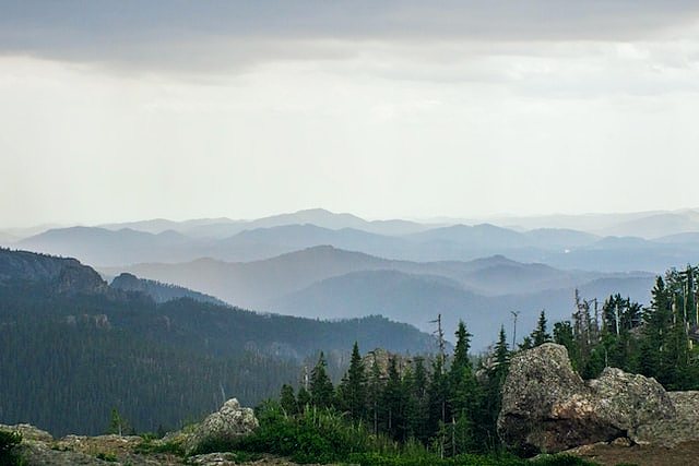 romantic weekend getaways midwest Black Hills South Dakota