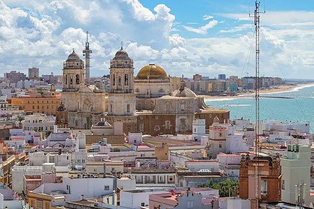 Cadiz Spain travel guide best holiday destinations south of Spain