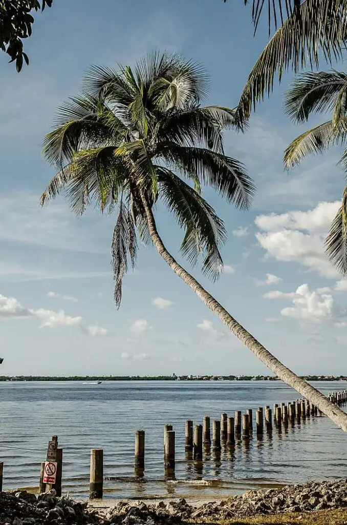 fort myers florida cheap places vacations